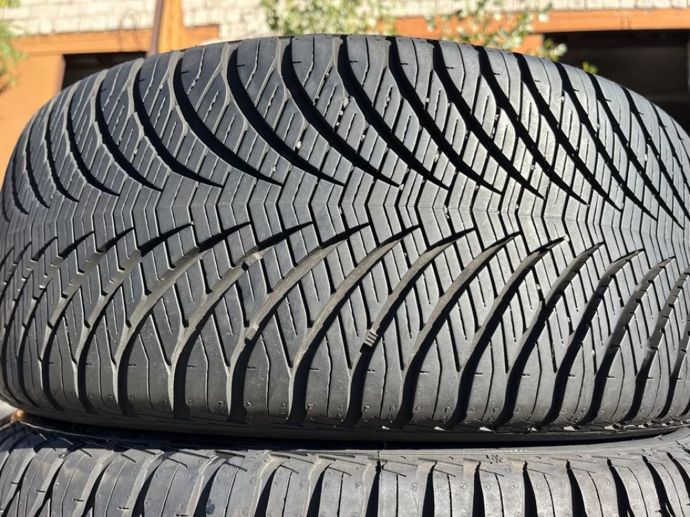 225/55 r17 Goodyear Vector 4Season Резина всесезоннная