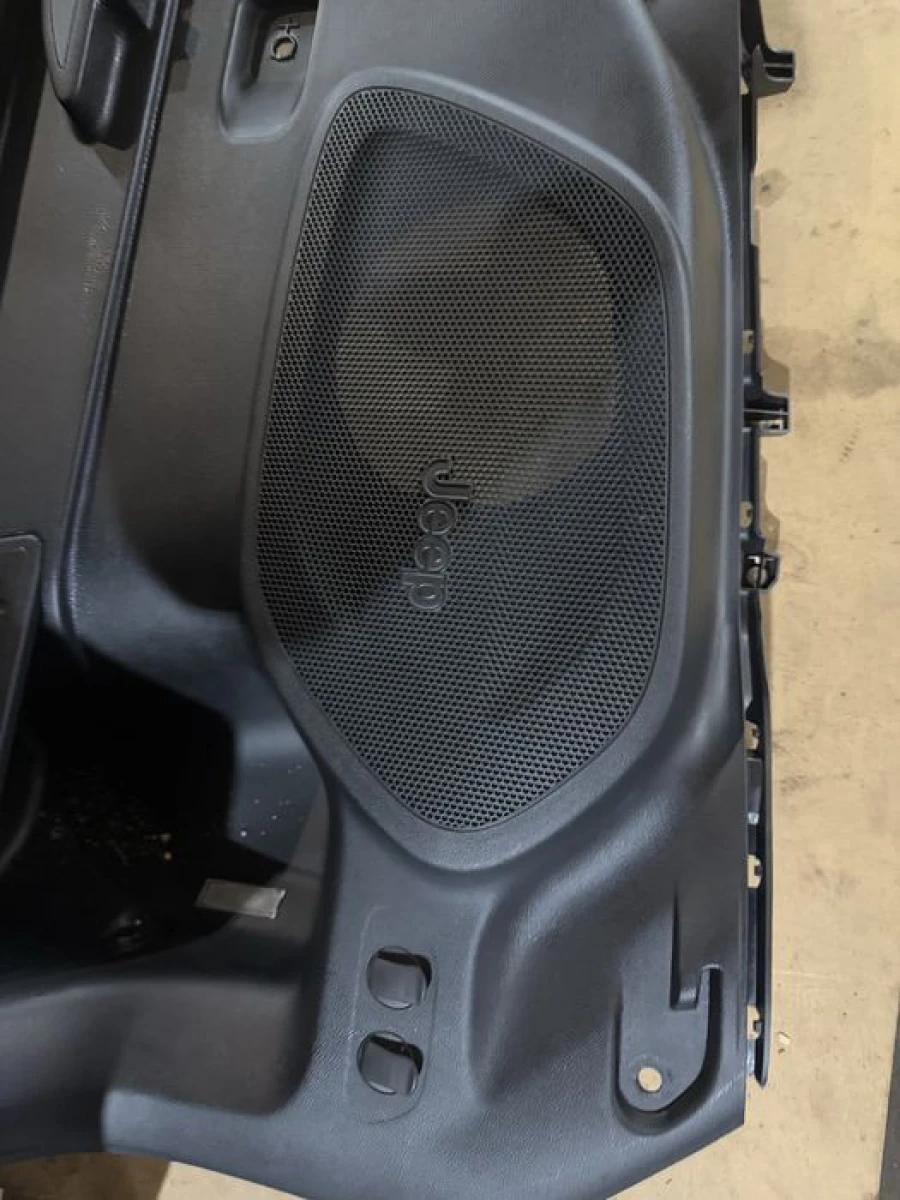 Карта багажника саб jeep cherokee kl 2018 2019 2020 2021