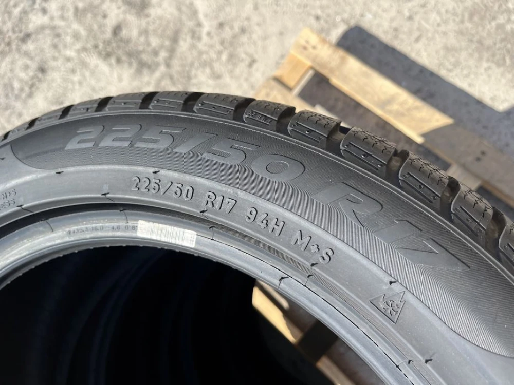 225/50 r17 Pirelli Sottozero 3 winter Резина зимняя 95% 23 год