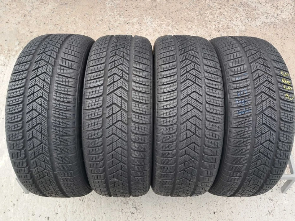 Резина зима 95% протектор Pirelli 235/60 R18 Scorpion Winter