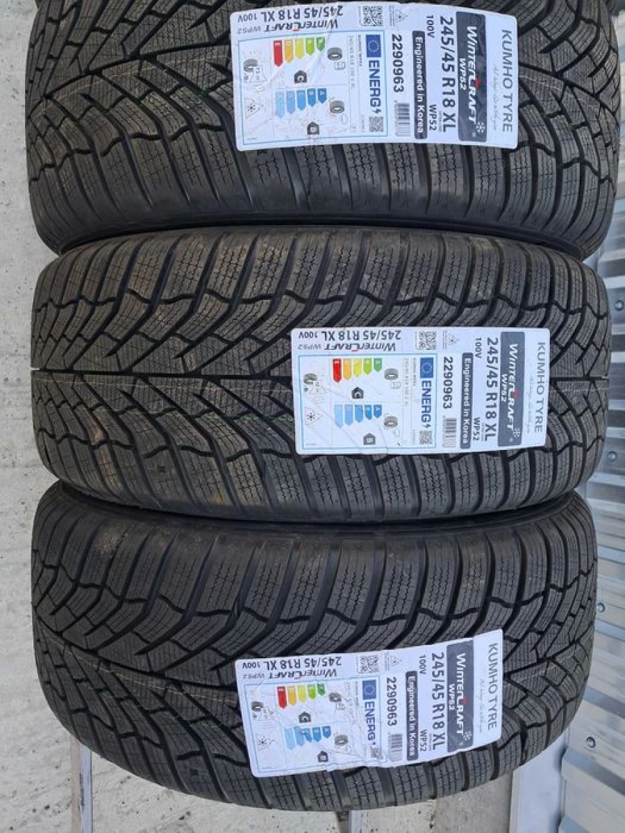 Резина зима НОВА Kumho 245/45 R18 Wintercraft WP52 DOT23