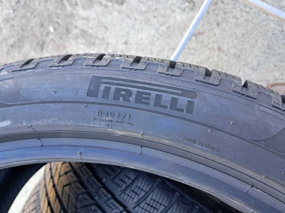 Резина зима НОВА Pirelli 285/35 R22 Scorpion Winter e TRON Q7 Cayenne