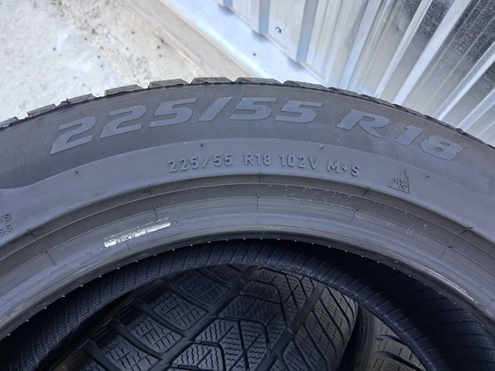 Резина зима 85% протектор Pirelli 225/55 R18 Sottozero 3