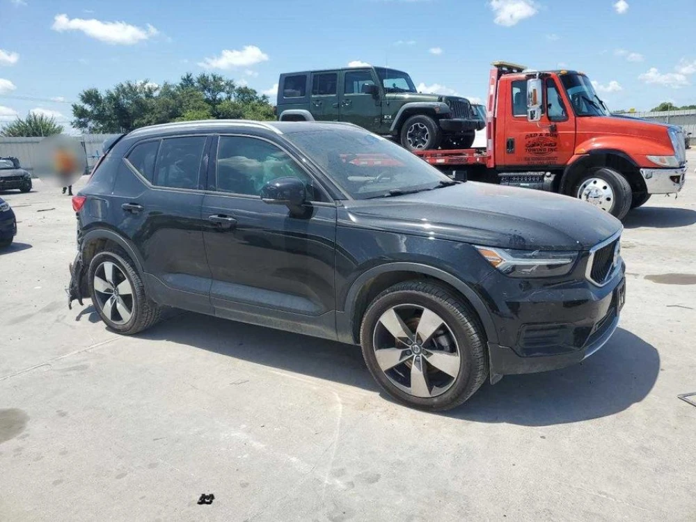 Volvo Xc40 кузов, запчастини