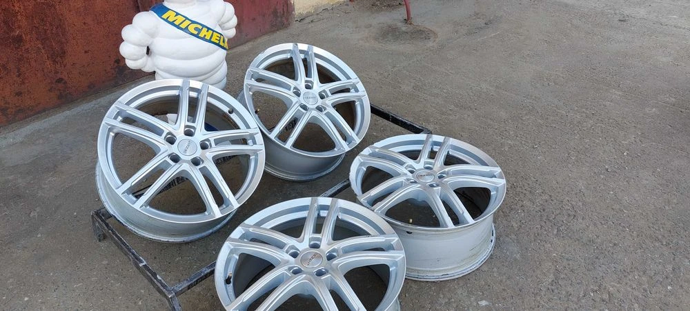 Диски Dezent R19 5x112 8J ET35 Audi A4 Alroad Q5 Q8 e-Tron iX3 EQE GLC