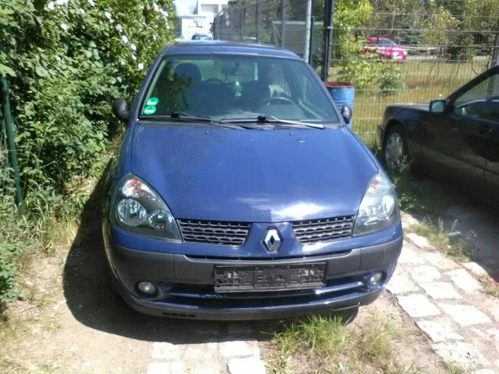 крило,крыло запчастини для рено кліо,Renaulte Clio 2004p