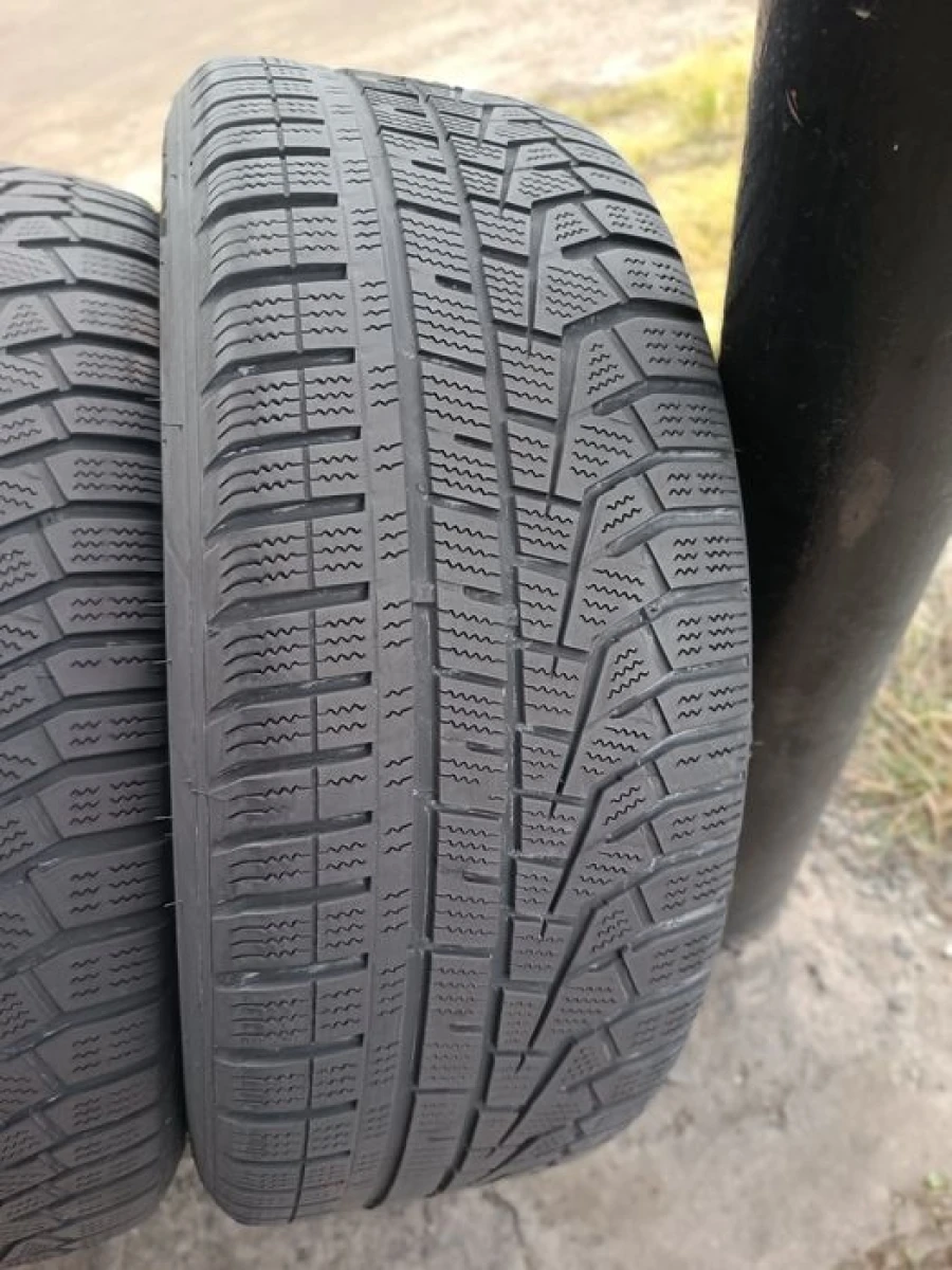 Зимові шини Hankook 205/55 R17 резина Р17