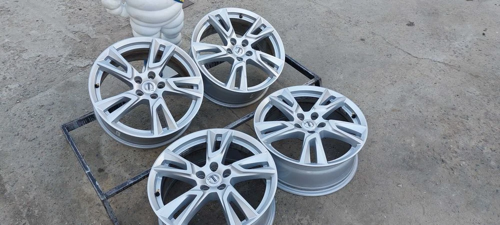 Диски Volvo R18 5x108 7,5J ET50,5 C30 S40 V40 V50 V60 XC40 XC60 XC70