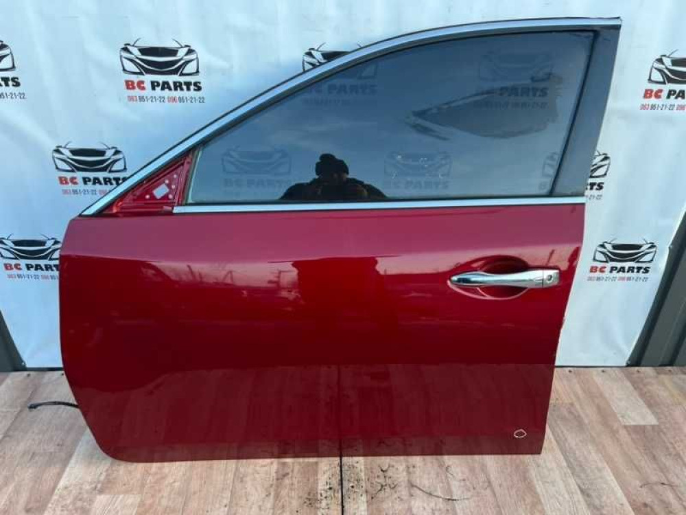 Дверь передняя левая Nissan Altima 2012-2018   801013TA0A