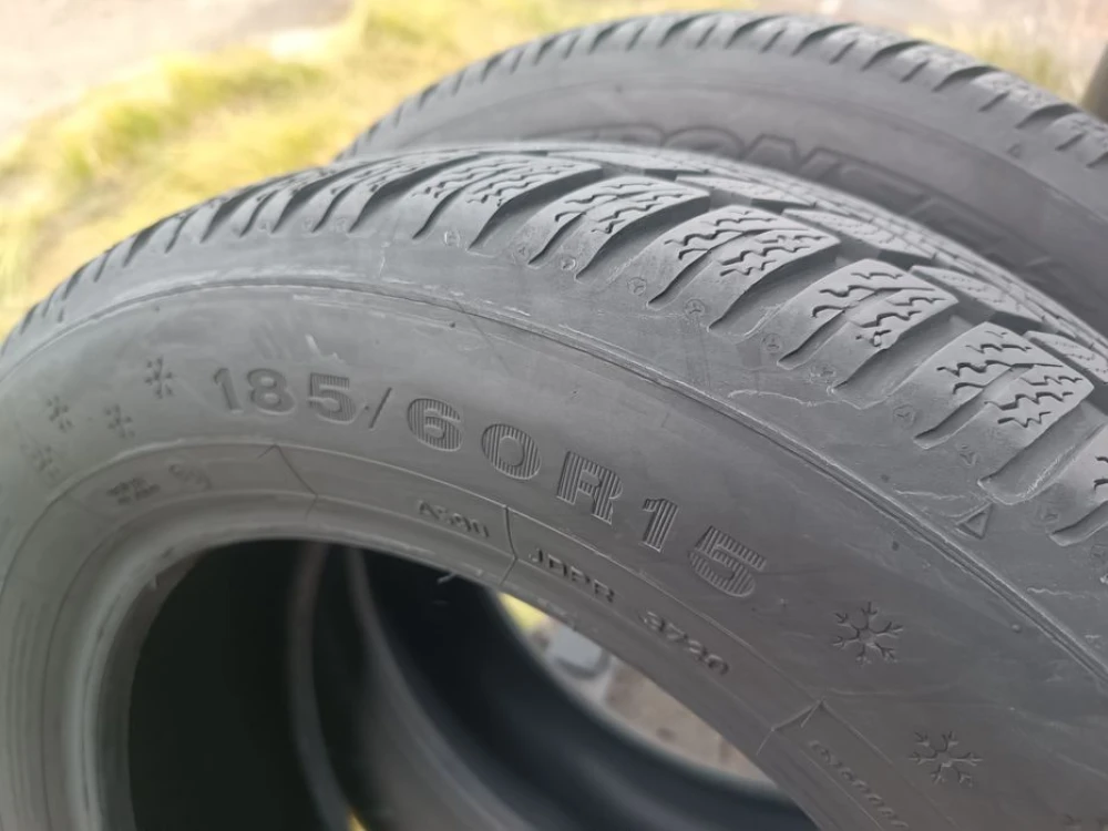 Зимові шини Dunlop 185/60 R15 резина Р15