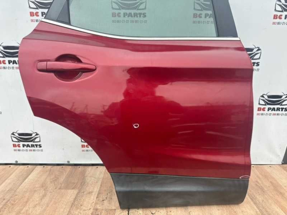 Дверь задняя правая Nissan Rogue Sport J11 2017+