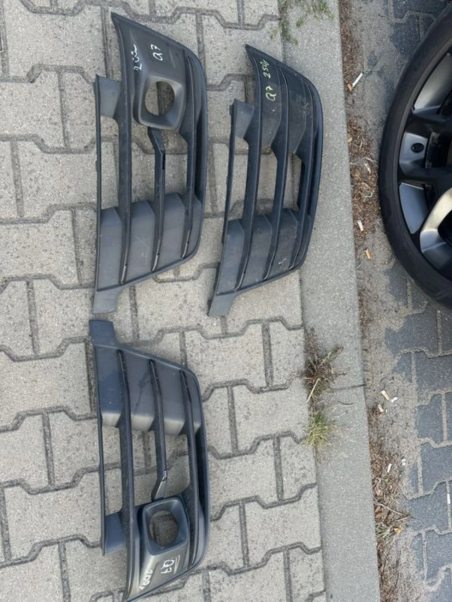 решетка бампера Audi Q7 4M оригінал