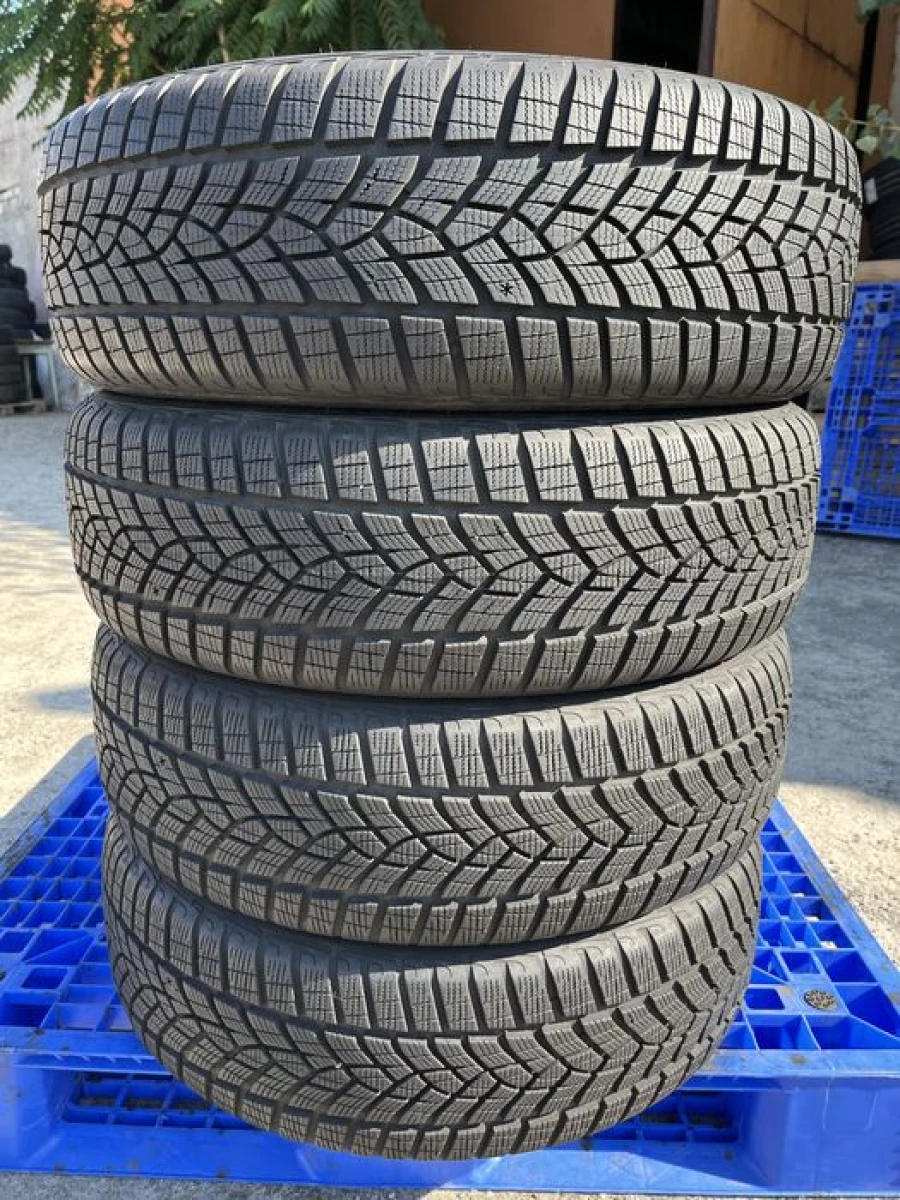 235/55 r19 Goodyear UltraGrip performance + Резина зимняя