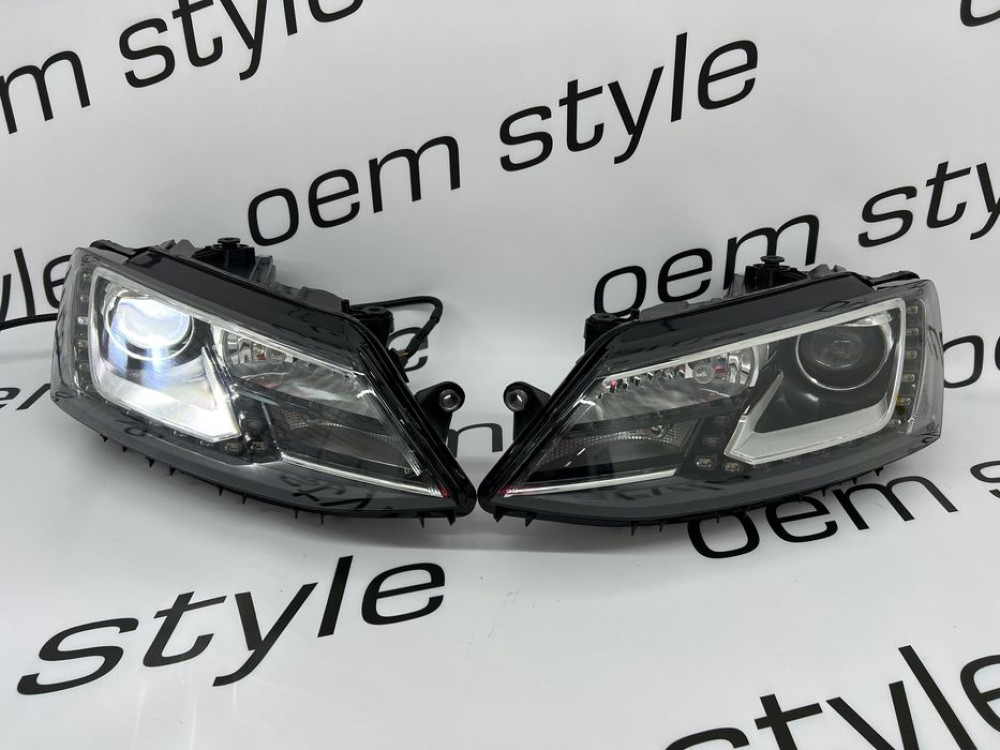 Фары Volkswagen Jetta стиль GLI 2010-2017 Silver LED
