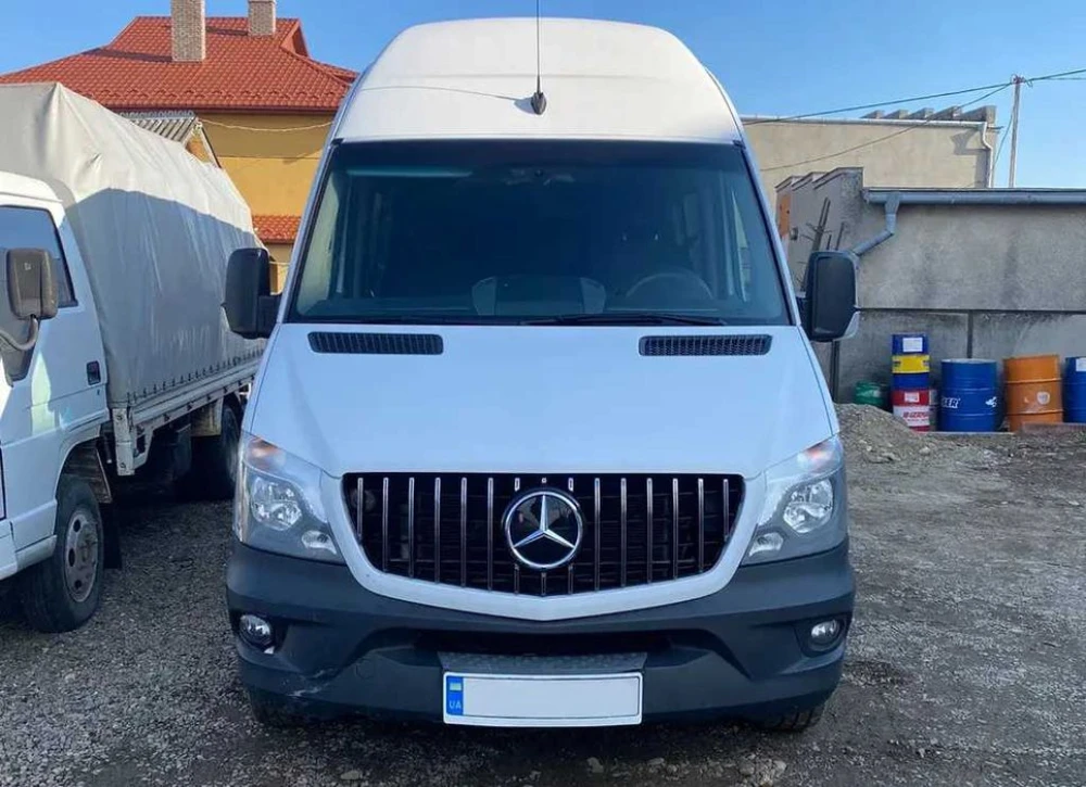 Решетка радиатора Mercedes Sprinter W906 (14-17) тюнинг стиль GT