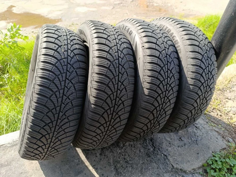 Зимові шини Goodyear 185/65 R15 резина Р15