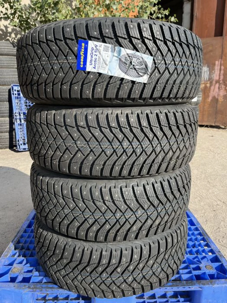 235/55 r20 Goodyear Ice Arctic 2 Germany Резина зимняя НОВАЯ