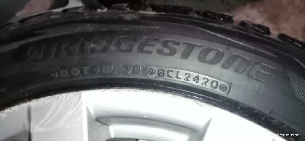 Диск R20 9,0JX20 ET57 Porsche резина Bridgestone Blizzak 275/45R20