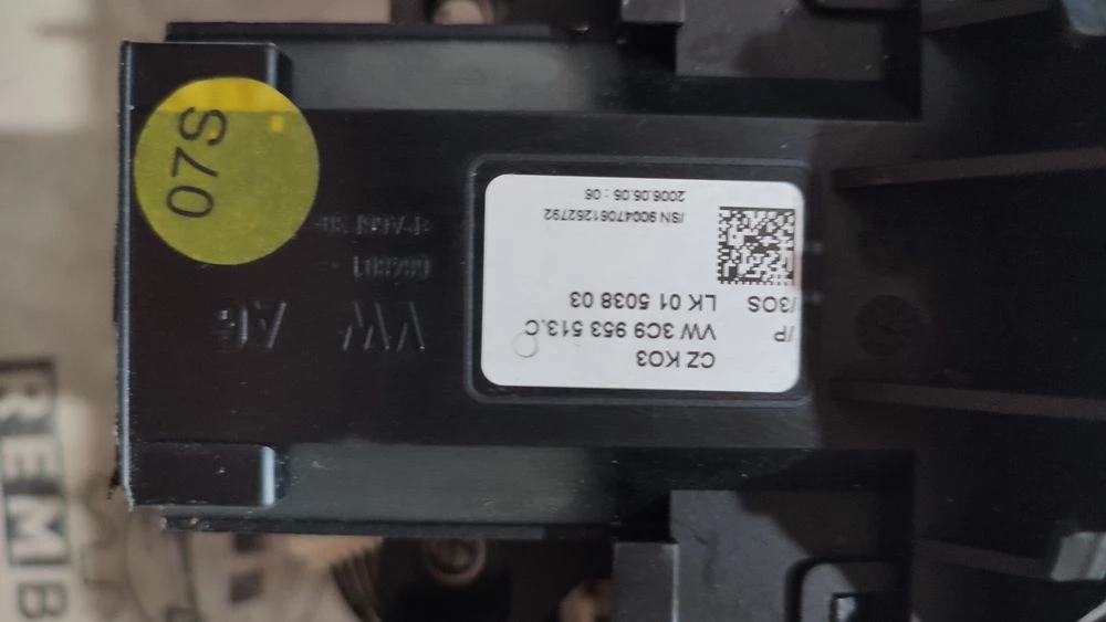 Підрульовий перемикач шлейф VW Passat B6