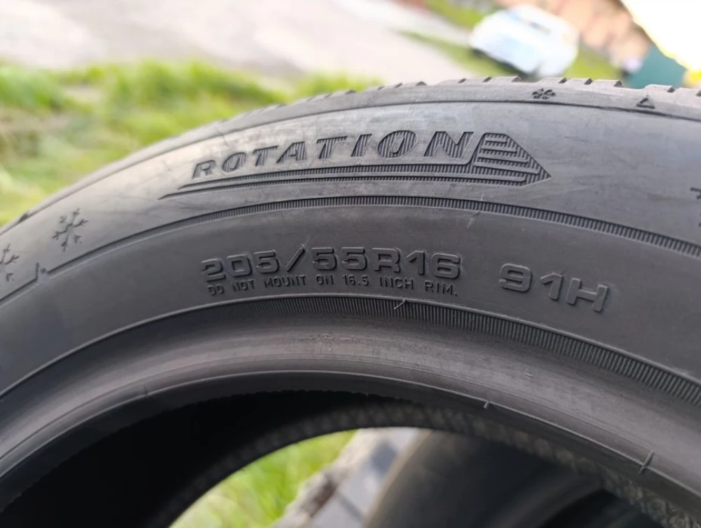 Зимові шини Dunlop 205/55 R16 резина Р16