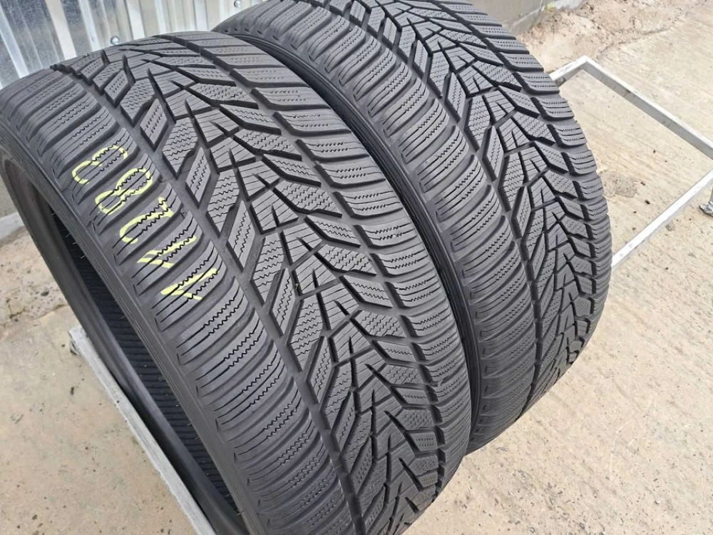 Резина зима 99% протектор Hankook 245/40 R19 Winter I'Cept EVO3 DOT23