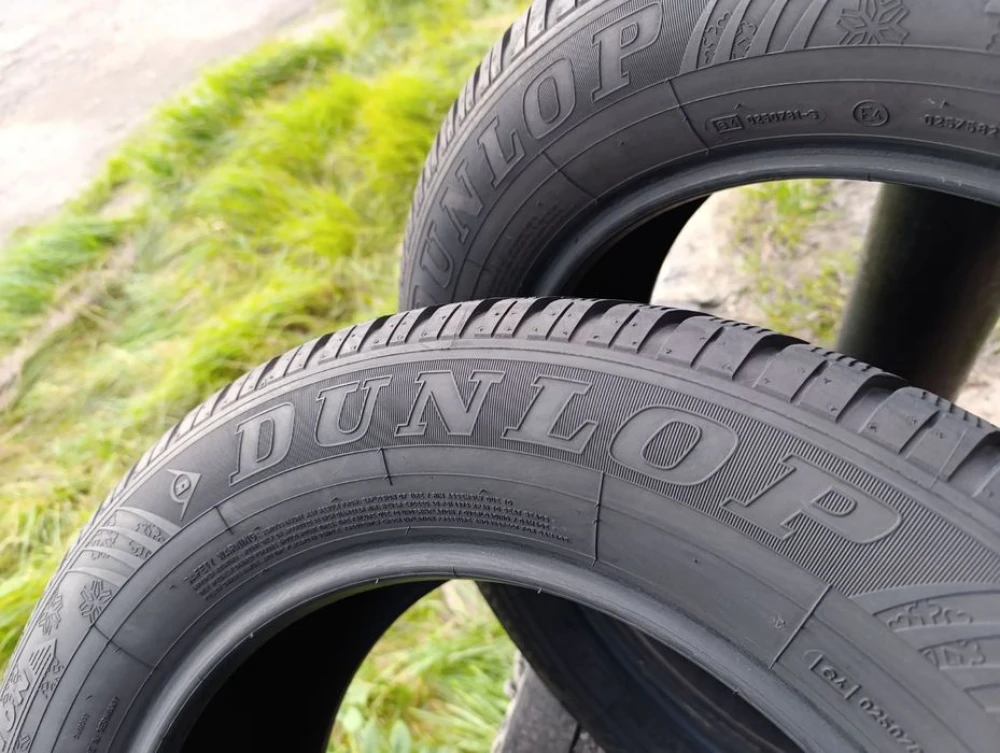 Зимові шини Dunlop 215/60 R16 резина Р16