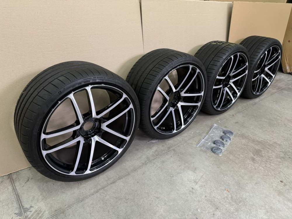 Диски колеса AVS Advan F50 R20 с шинами 275/30R20