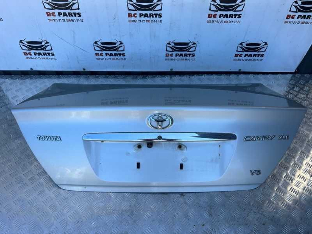 Крышка багажника Toyota Camry 30 2001-2006 год