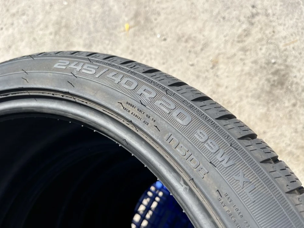 245/40 r20 Nokian WR A4 Резина зимняя 95%