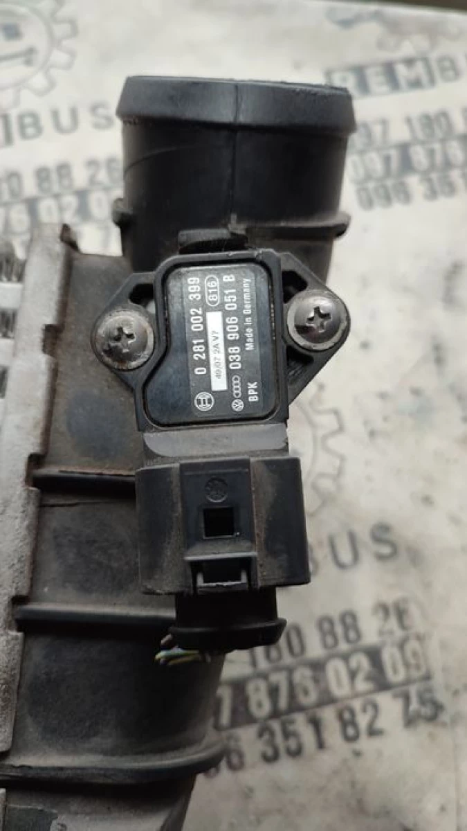 Радіатор інтеркулера Skoda Fabia Seat 1.9 6Q0145804A