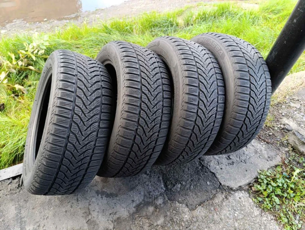 Зимові шини Lassa 205/55 R16 резина Р16