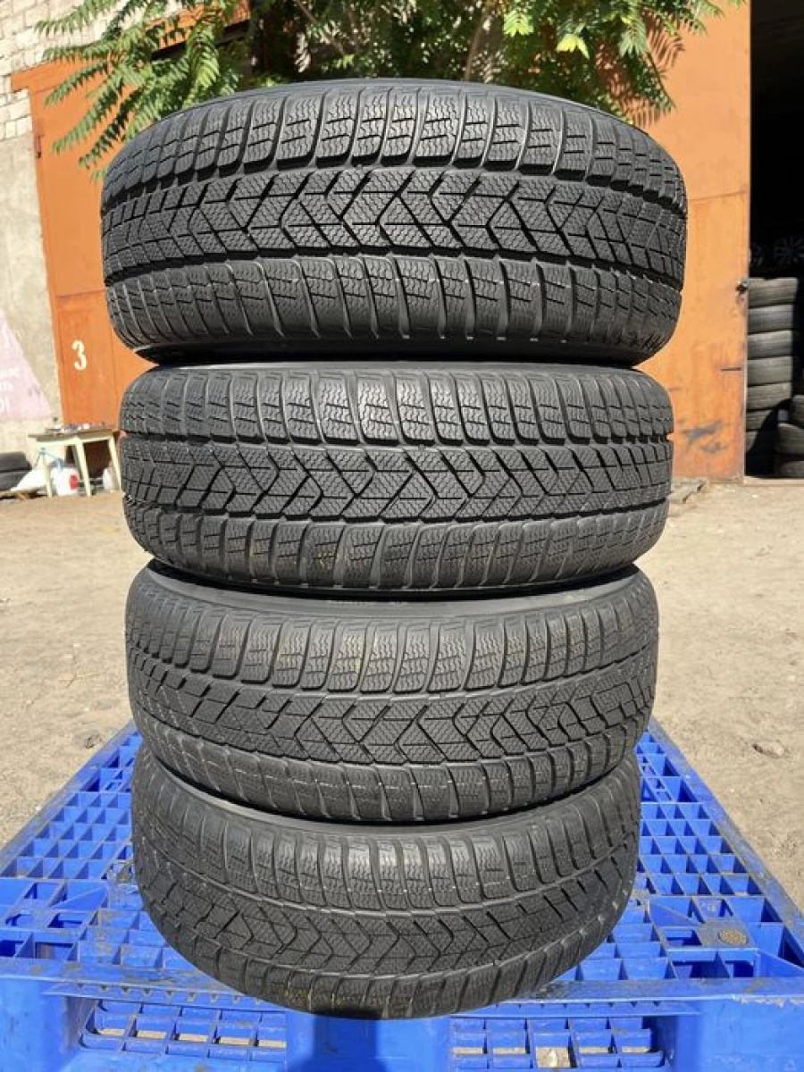 225/55 r17 Pirelli Sottozero 3 winter RSC 23 год НОВAЯ Резина зимняя