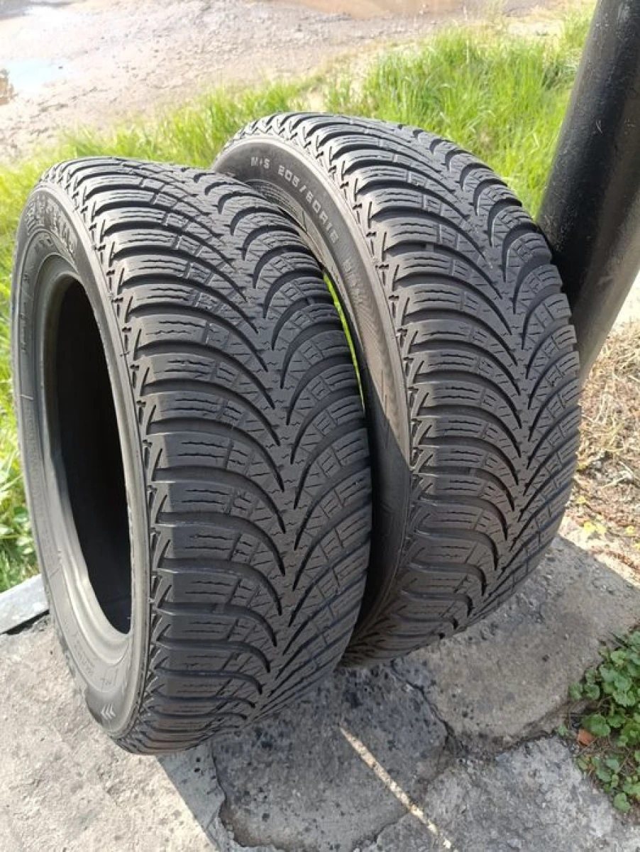 Зимові шини Esa+tecar 205/60 R16 резина Р16