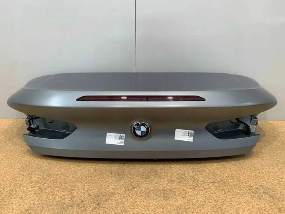 Крышка багажника BMW 8 G15