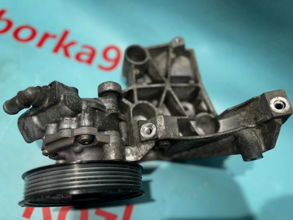 ГУР VAG Audi 2.7 3.0tdi гідропідсилювач Ауді А4 А5 Q5