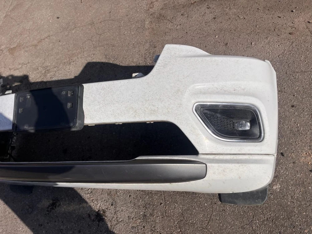 Бампер передний jeep cherokee kl overland 2018 2019 2020 2021