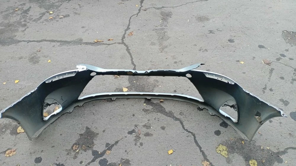 Бампер Toyota Avensis T27 Авенсис рестайлинг 2012-2015