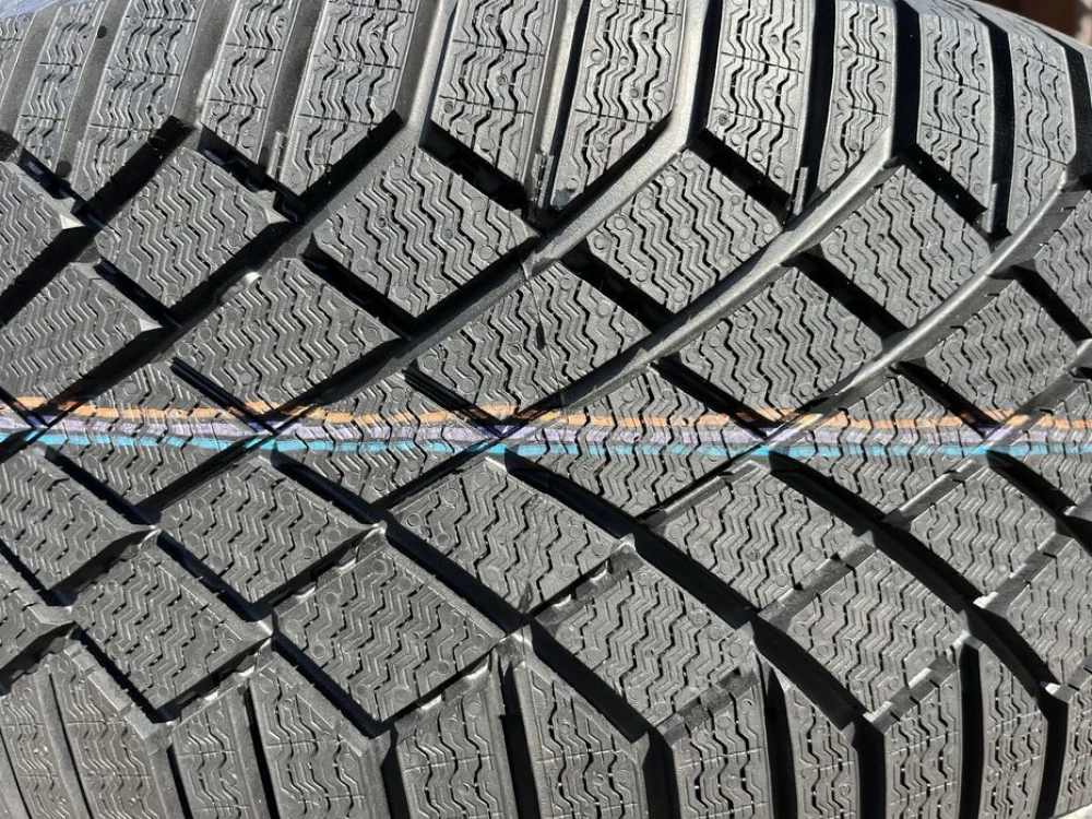 225/55 r17 Continental VikingContact 7 НОВАЯ Резина зимняя