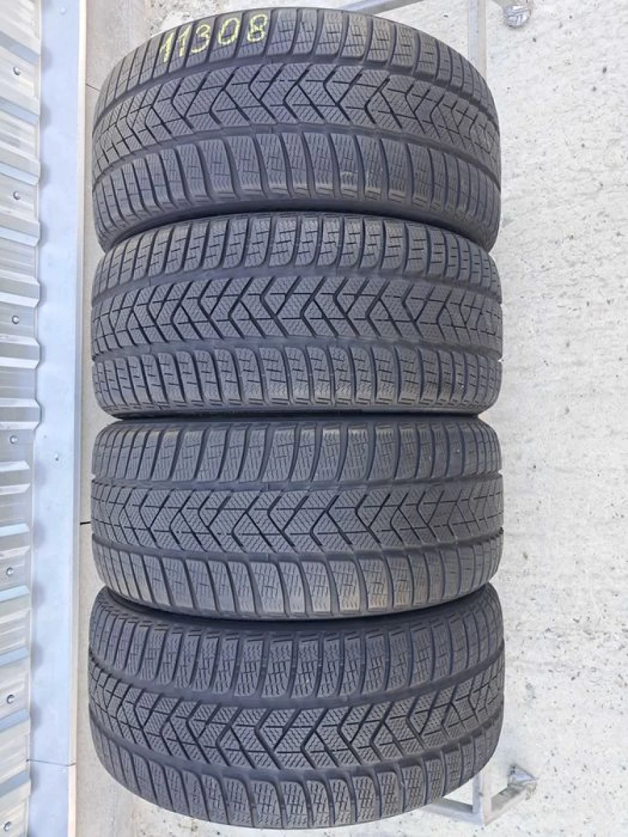 Резина зима 90% протектор Pirelli 245/40 R18 Sottozero 3 97V XL