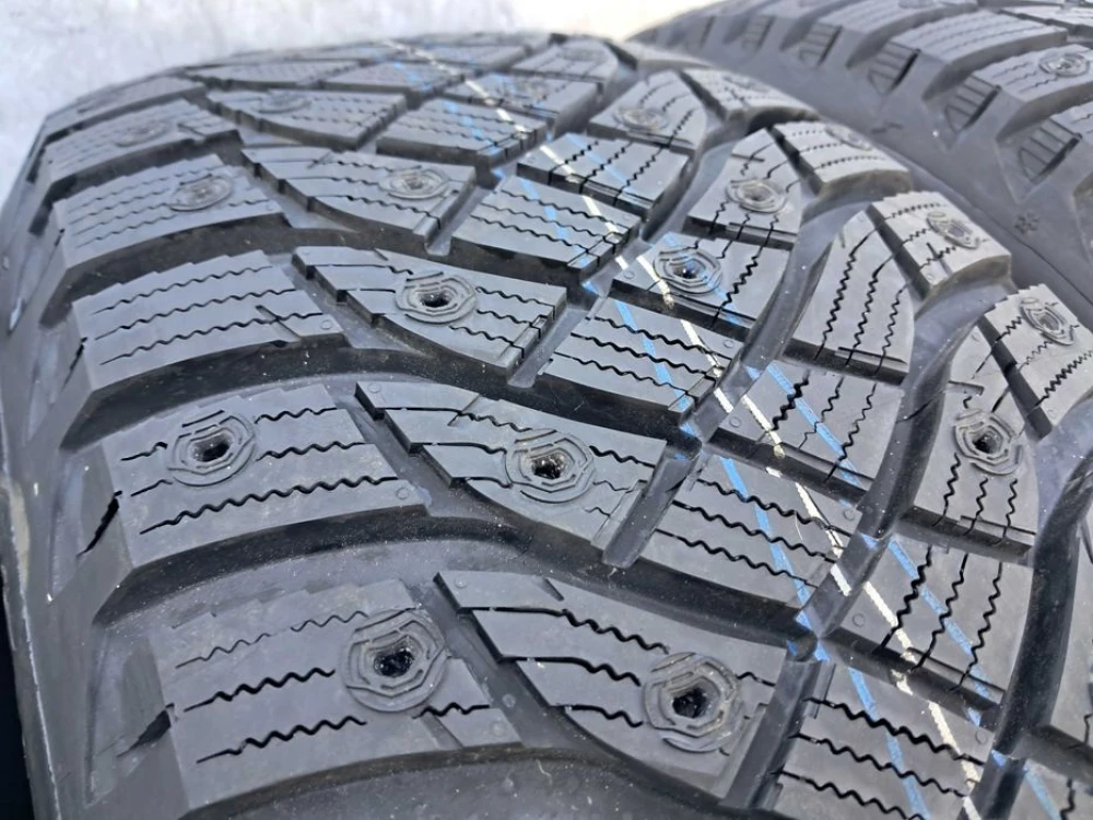 Резина зима Good Year 235/55 R20 Ice Arctic SUV DOT22 Lexus RX Toyota