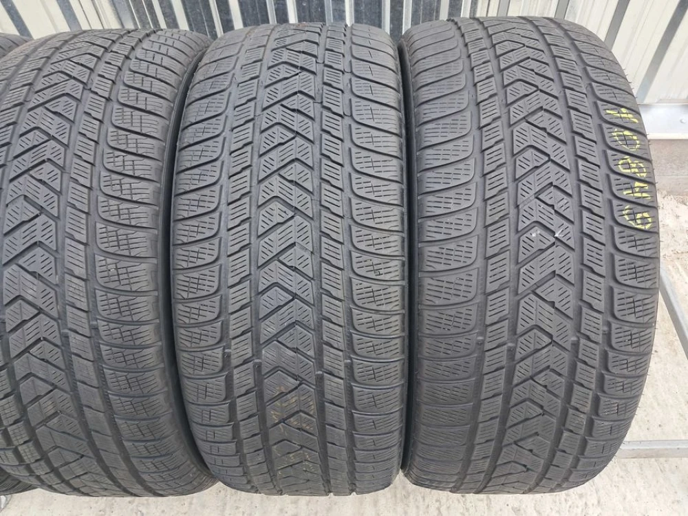 Резина зима 80% протектор Pirelli 285/45 R21 Scorpion Winter Runflat*