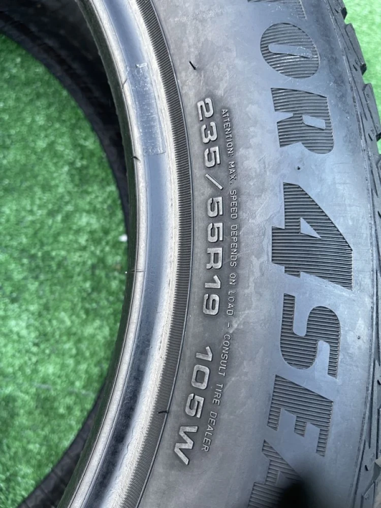 Одиночка 235/55 R19 Good Year Vector 4 seasons 2019p