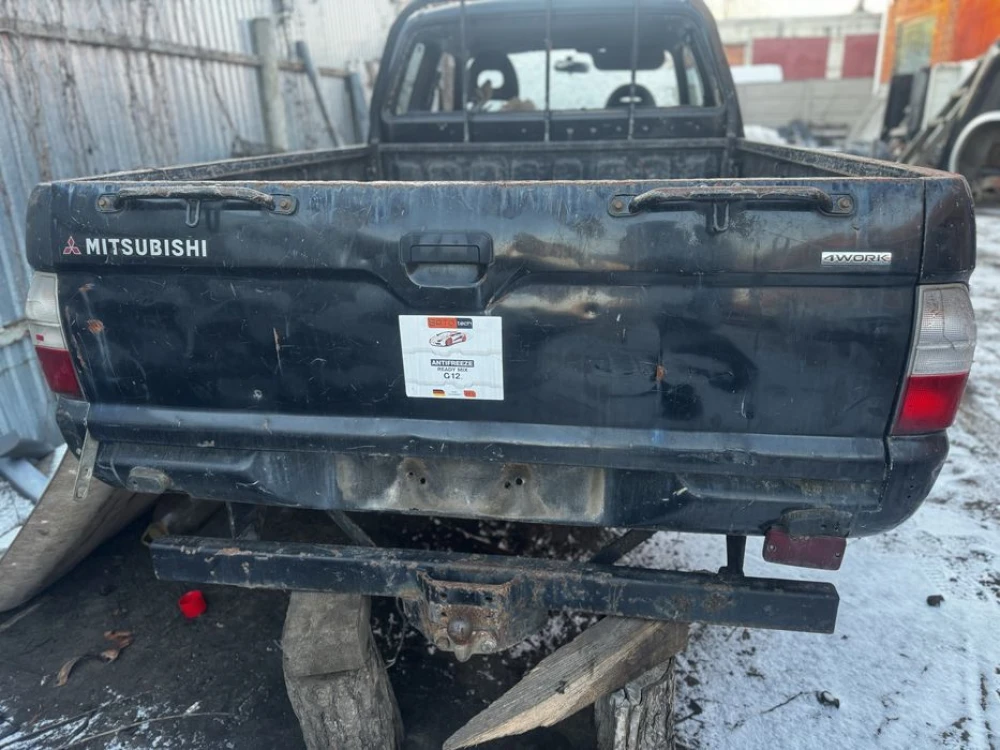 Борт Mitsubishi L200 задня кришка Пікап Л200