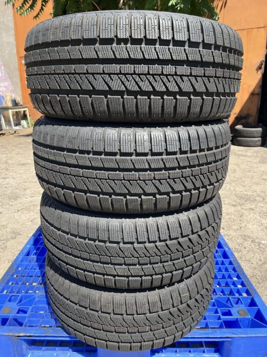 225/55 r16 Bridgestone Blizzak LM-30 Резина зимняя НОВАЯ