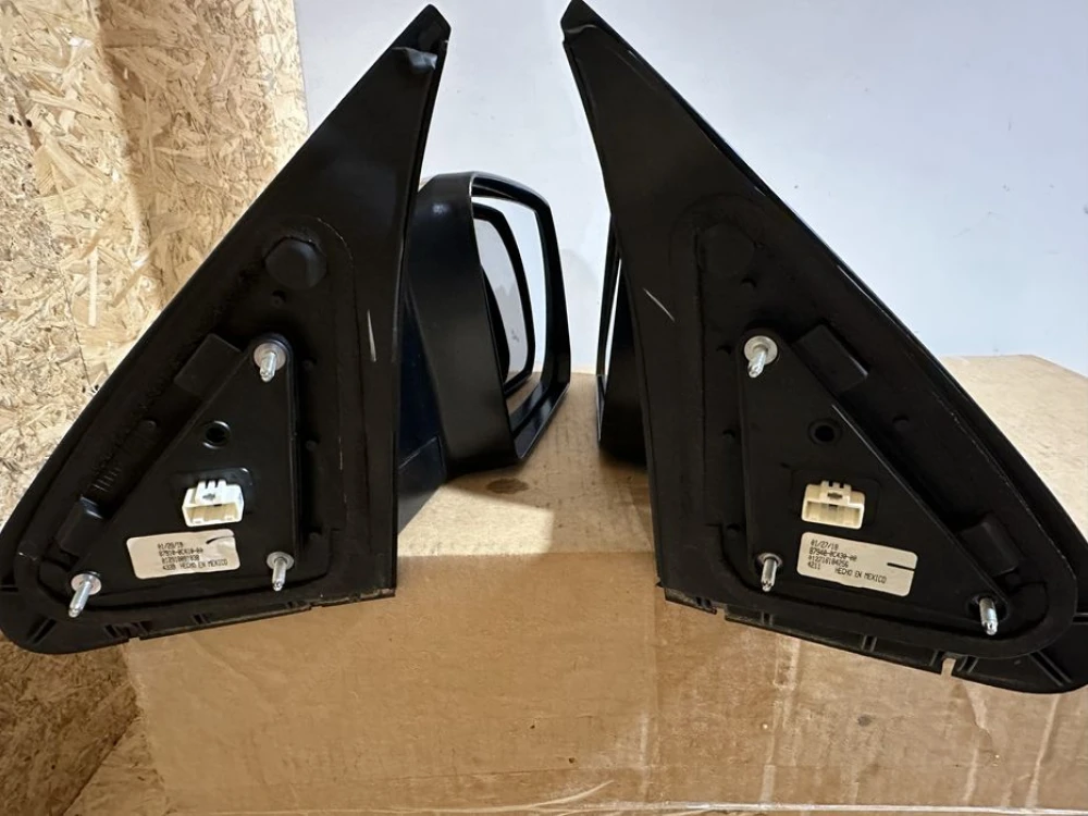 Дзеркало ліве Toyota Tundra Sequoia blind spot 2014-2020