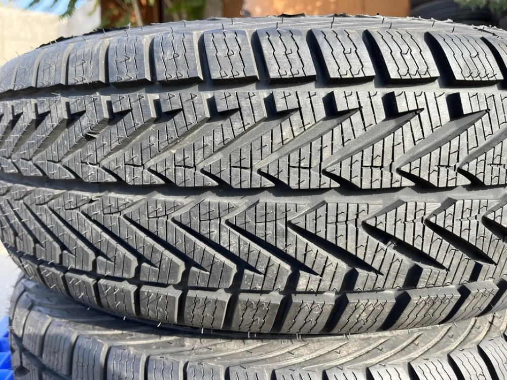 225/65 r17 Vredeshtein Wintrac 4Xtreme Резина зимняя НОВАЯ