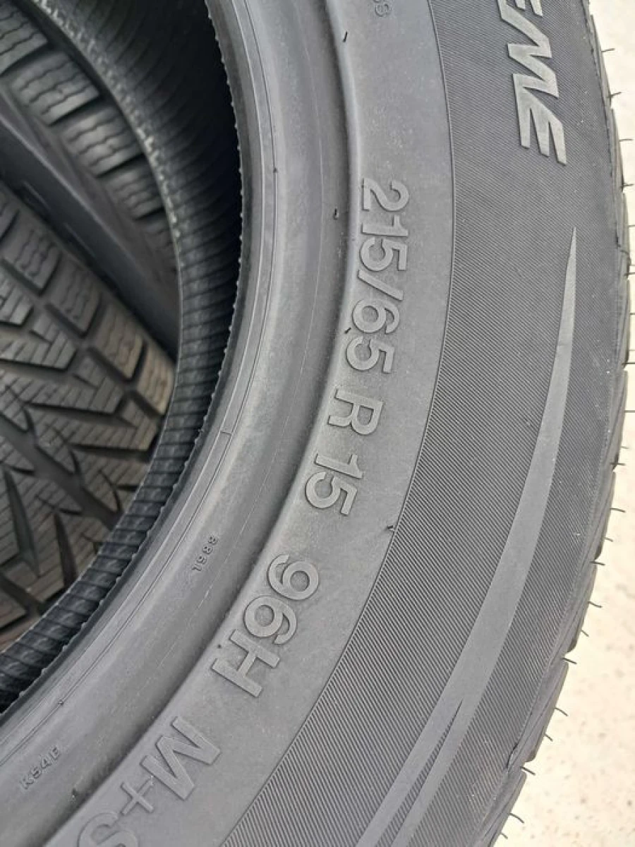 Резина зима НОВА Vredestein 215/65 R15 Wintrac Xtreme