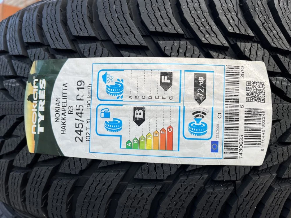 245/45 r19 Nokian Hakkapeliitta R3 Finland Резина зимняя НОВАЯ