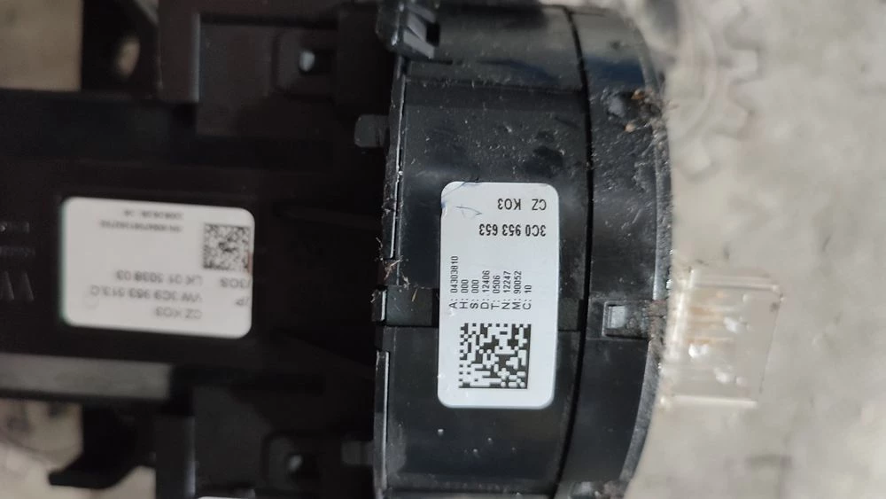 Підрульовий перемикач шлейф VW Passat B6