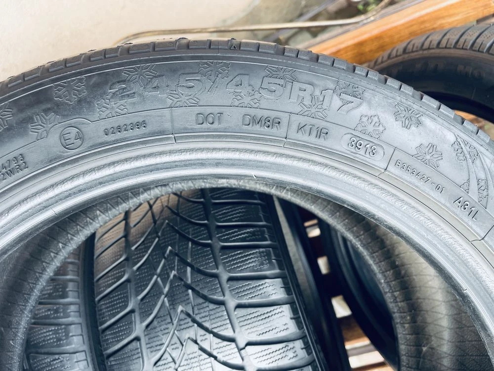 Шини 245/45 R17 Dunlop